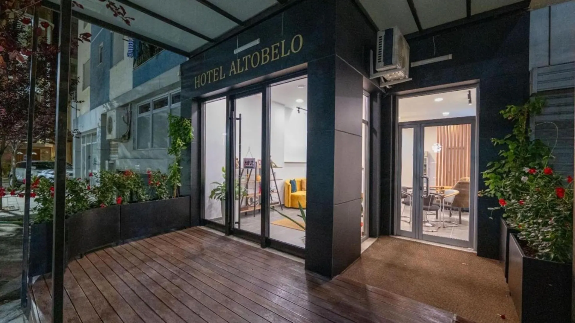 Altobelo Hotel Vlorë 4*,